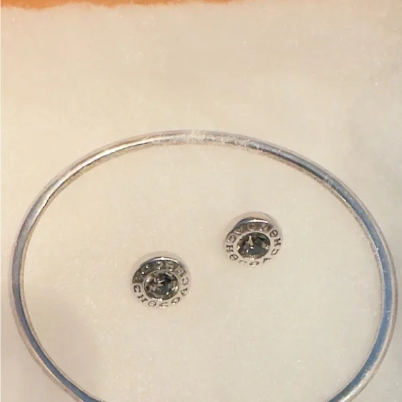AUTHENTIC COACH F54516 Open Circle Stone Silvertone Stud Earrings,  bangle - Picture 9 of 10